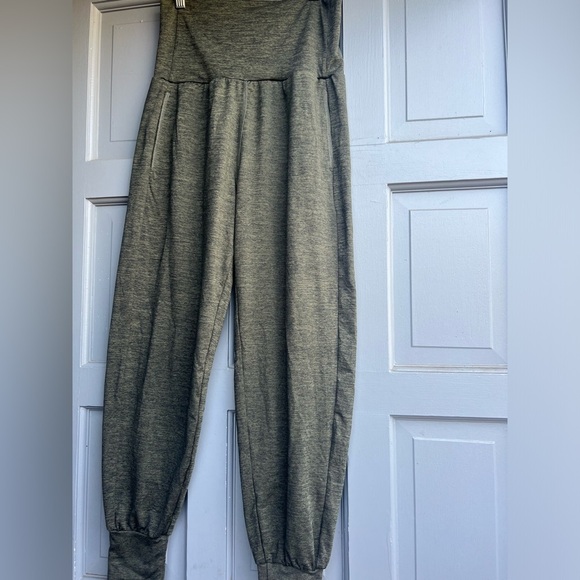 Aerie high waisted jogger pants in olive green size S/TP - Picture 2 of 10